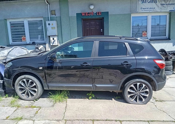 Nissan Qashqai cena 31500 przebieg: 175000, rok produkcji 2013 z Jędrzejów małe 67